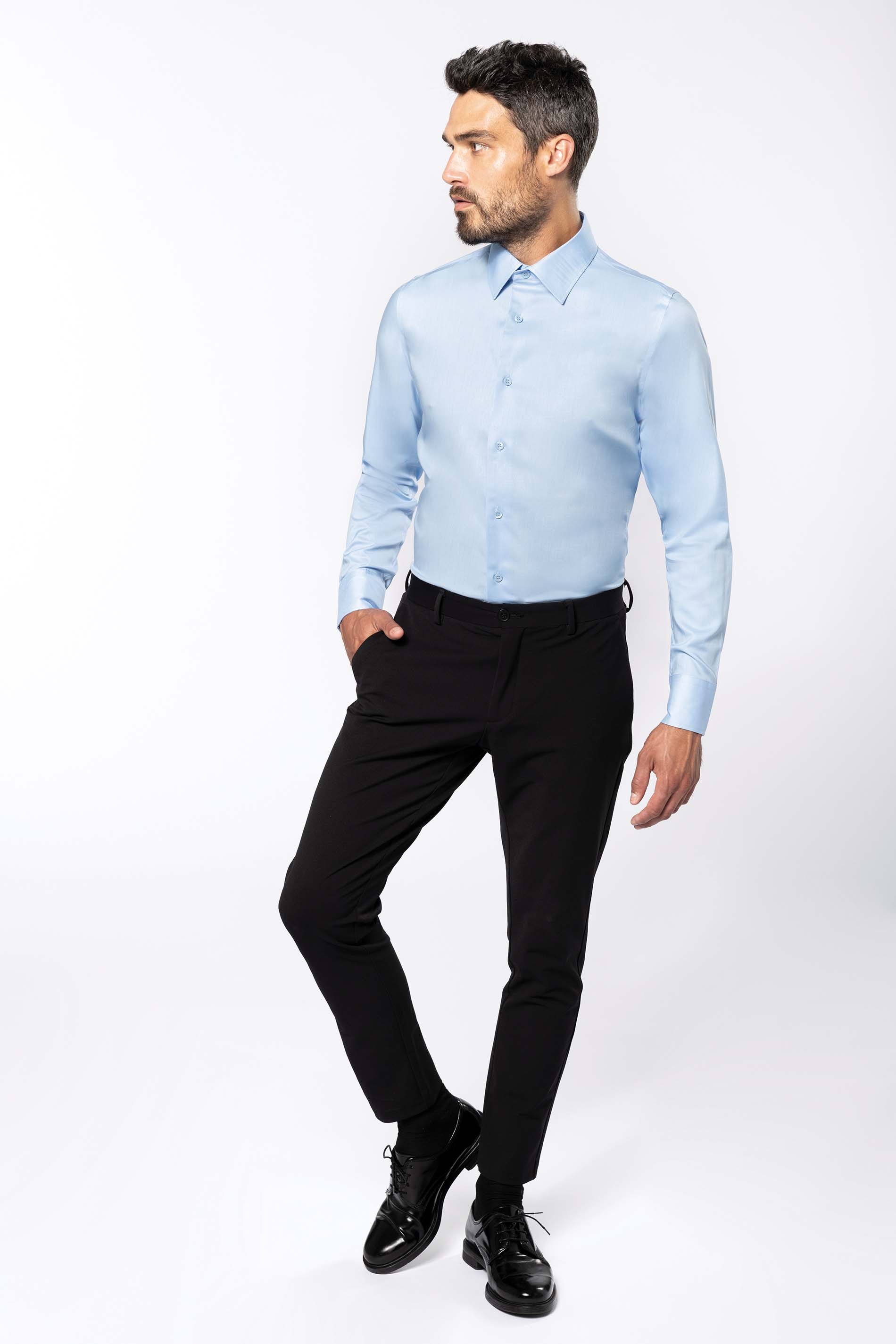 Chemise ajustée manches longues sans repassage